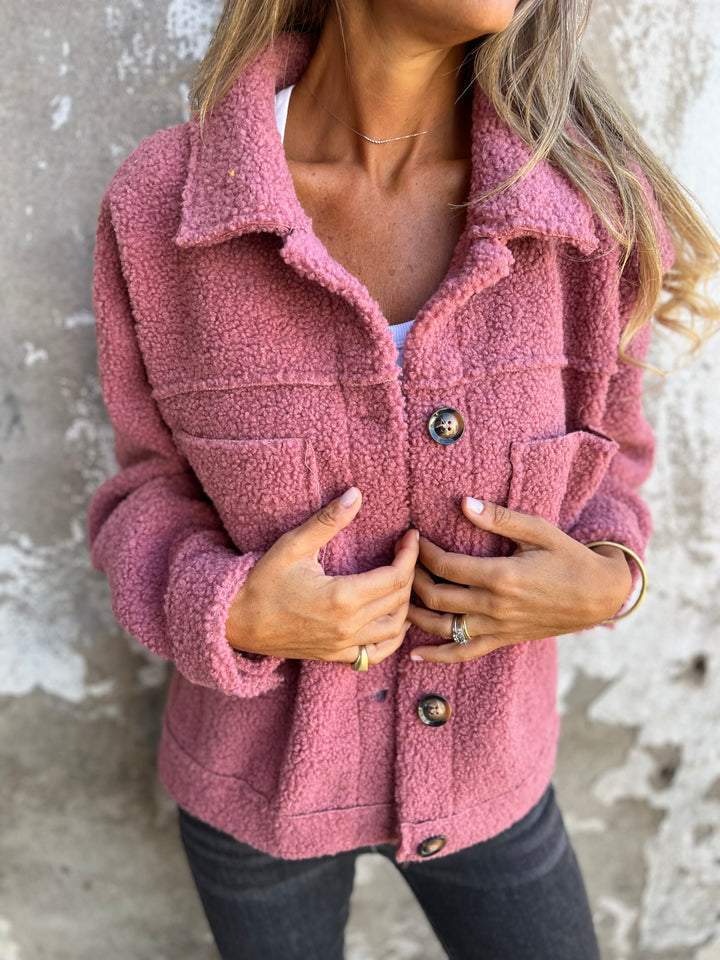Victoria | Cozy button-down jacket