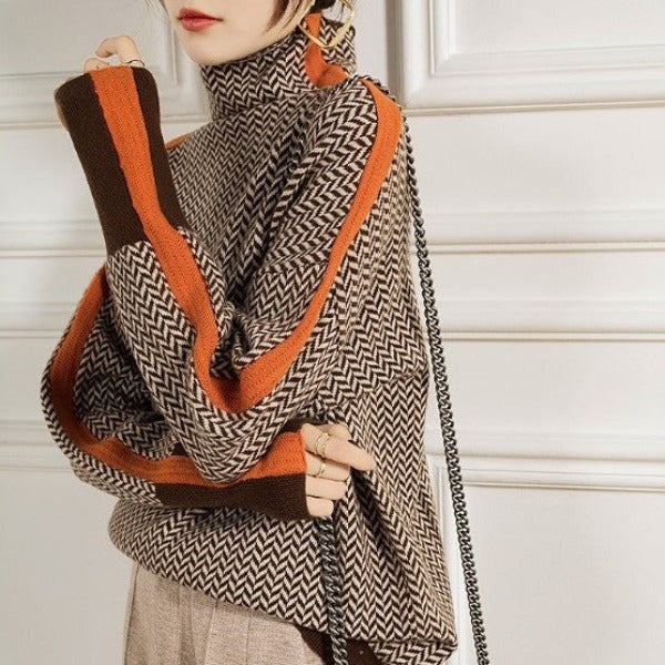 Verity | Sweater with high collar and contrasting stripes