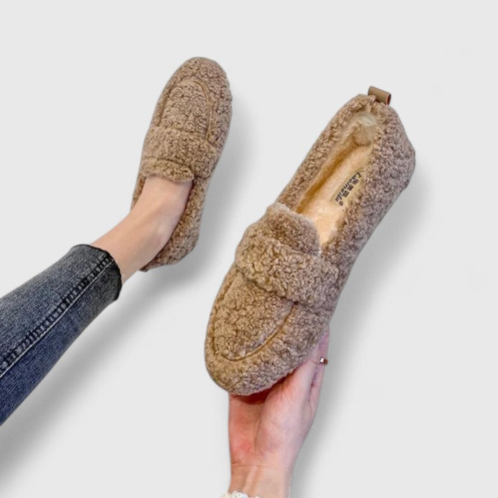 Holly | Warm slippers with an elegant design