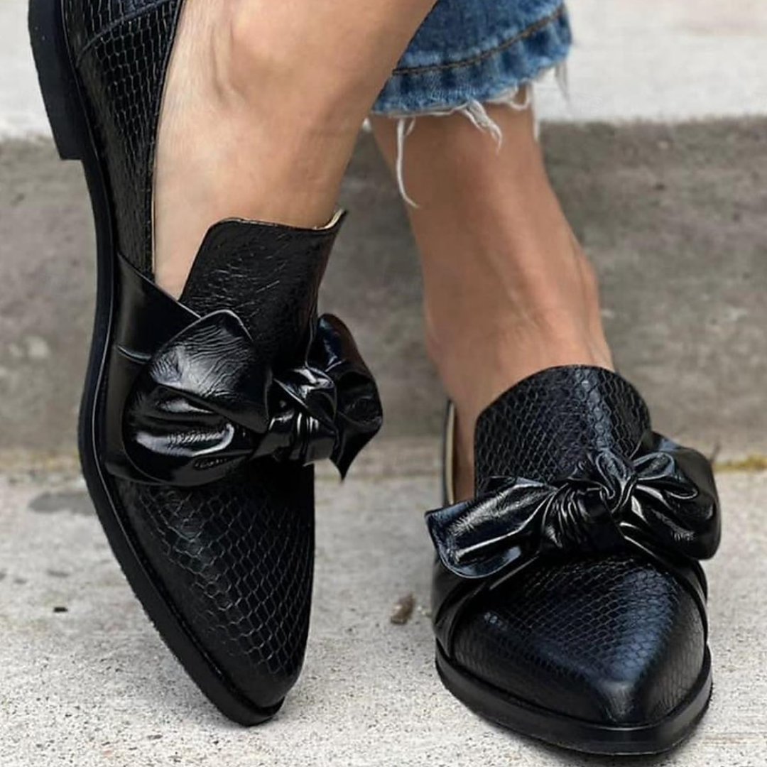 Claudia - Loafer with Bow Detail