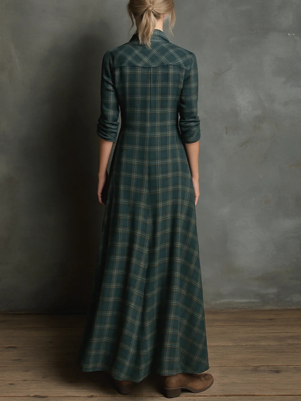 Lily | Long dress with green checked lapels