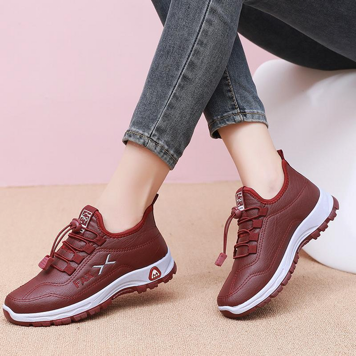 Harriet - Waterproof sports shoes with shock absorption